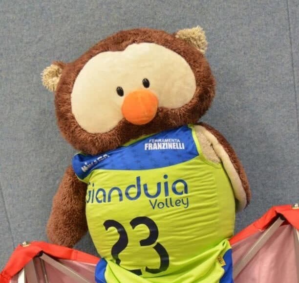 La Gufona mascotte